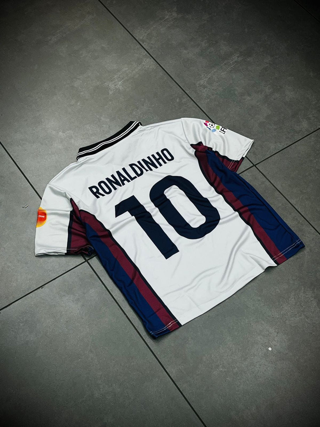 Vintage Barcelona Away Jersey 1998-2001